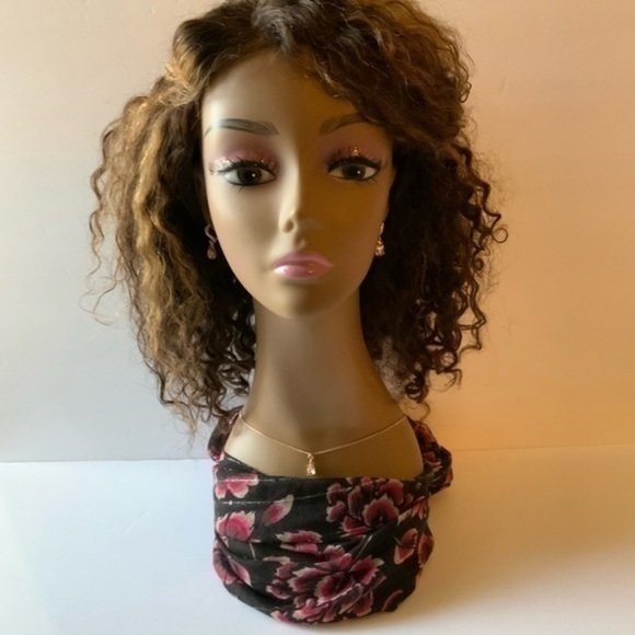 Givenchy Tear drop necklace & earrings set - Picture 3 of 8